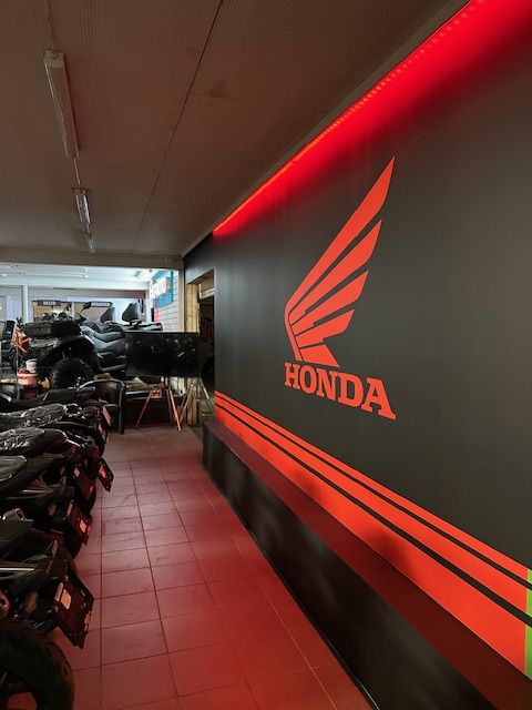 Merkevegg i butikken